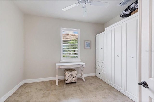 bedroom with ceiling fan