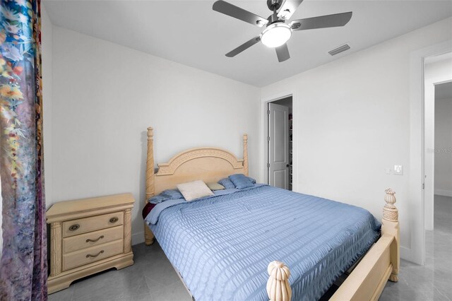 bedroom featuring ceiling fan