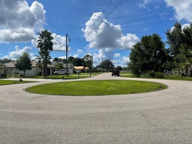 Listing photo 3 for 85 Angol St, Punta Gorda FL 33983