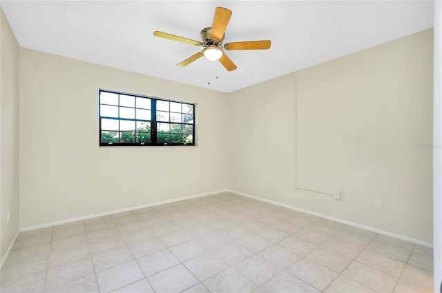 empty room with ceiling fan