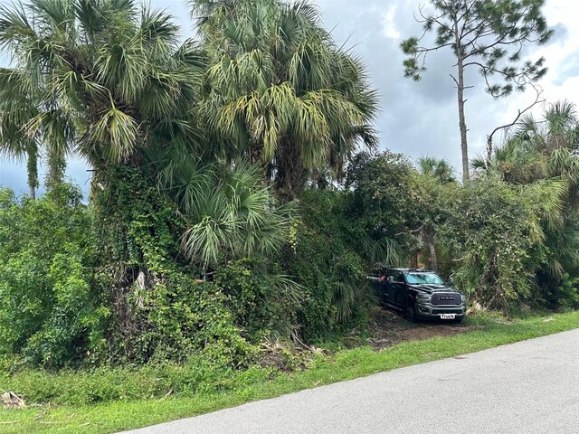 Globe Ter, North Port, FL 34286
