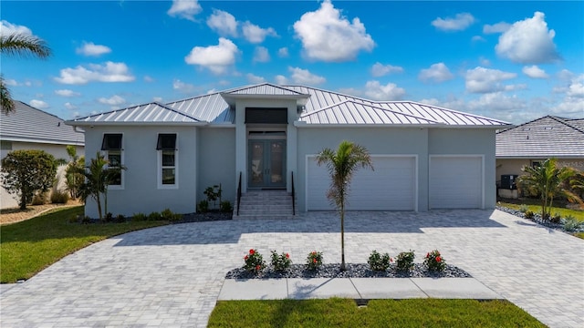 view of front of house featuring a garage