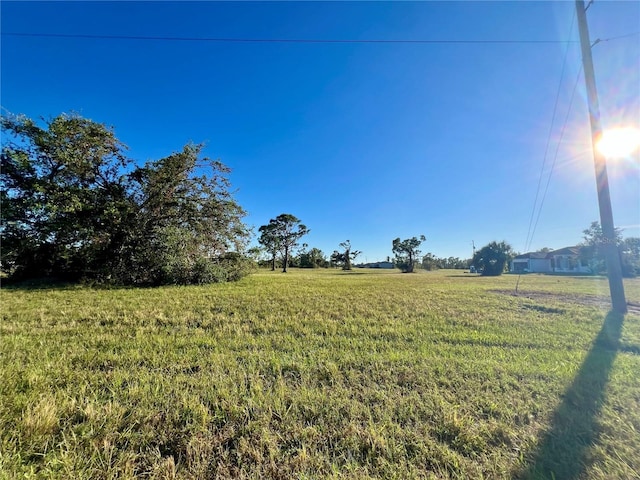 Listing photo 3 for 3 Bill Ct, Placida FL 33946