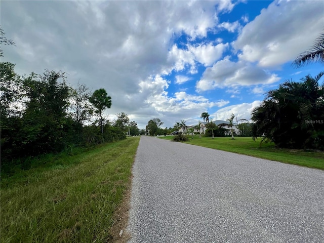 Listing photo 3 for 12189 Vaughan Ave, Port Charlotte FL 33981