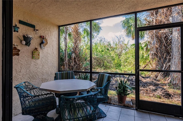 view of sunroom / solarium