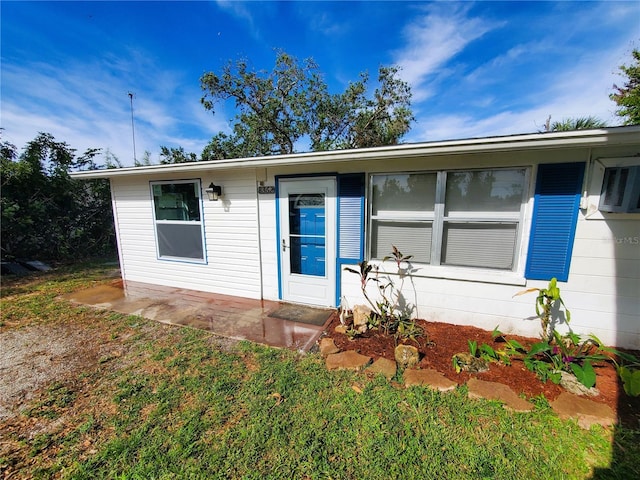8362 Osprey Rd, Englewood, FL 34224 - photo 1