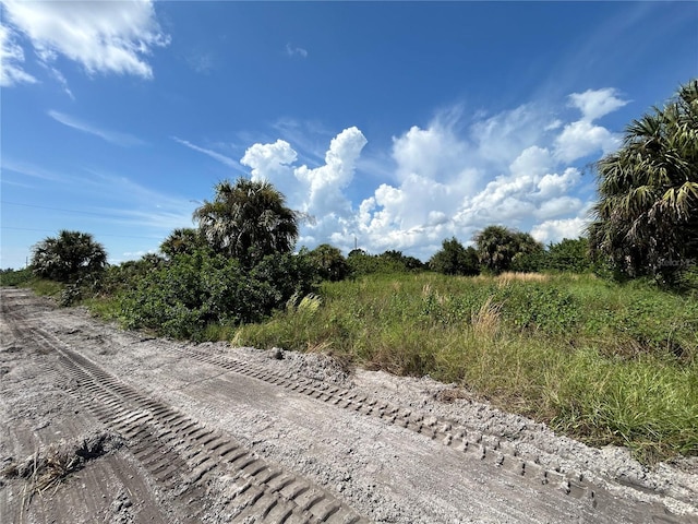 Listing photo 2 for 6049 Grove Blvd, Punta Gorda FL 33982