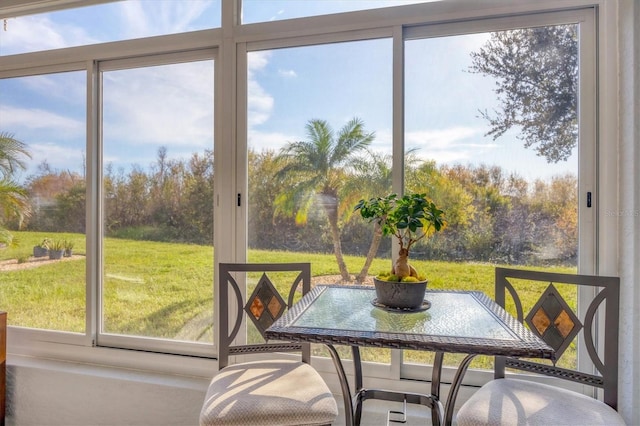 view of sunroom / solarium