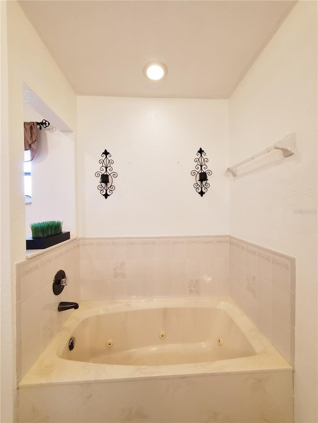 509 Clearview Dr, Port Charlotte, FL 33953 - bathroom featuring a whirlpool tub