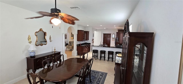 dining room with ceiling fan