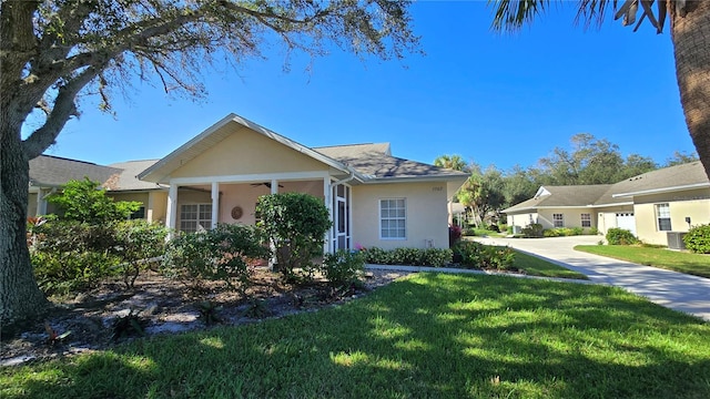 view of front of property with a front yard