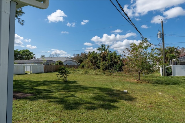 860 Columbia St, Port Charlotte, FL 33948 - view of yard
