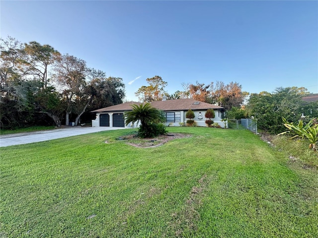 ranch-style house with a front yard