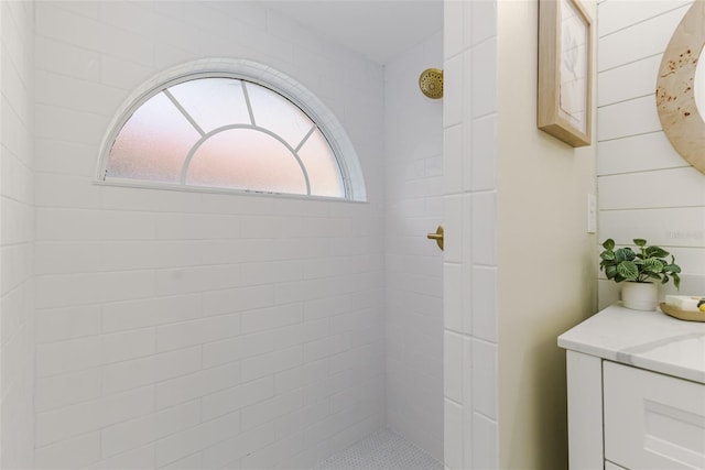 956 Harbor Town Dr, Venice, FL 34292 - full bath featuring vanity and a tile shower