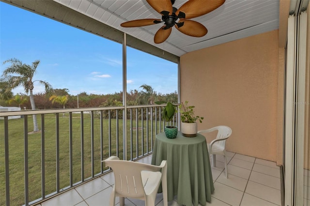 balcony with ceiling fan