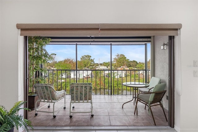 view of sunroom / solarium