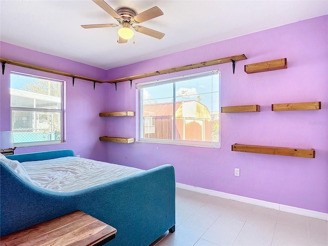 bedroom with ceiling fan