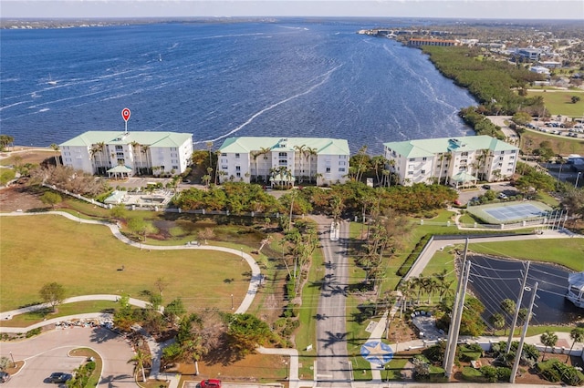 bird's eye view with a water view