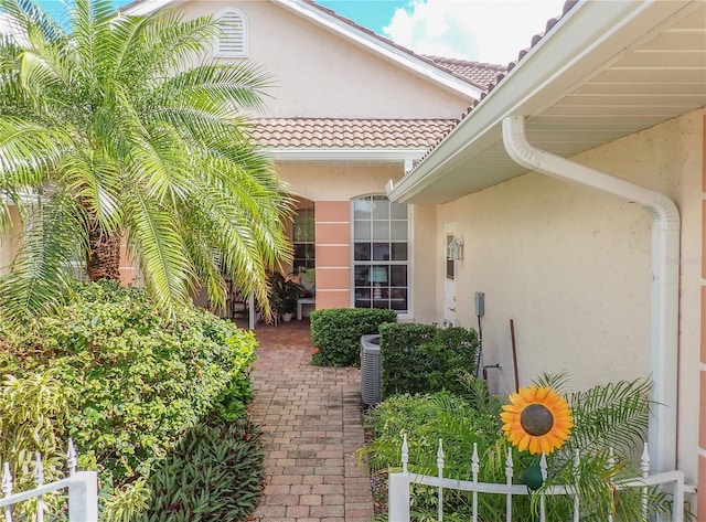 doorway to property featuring a patio area