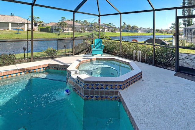 view of swimming pool featuring an in ground hot tub, a lanai, a water view, and a yard