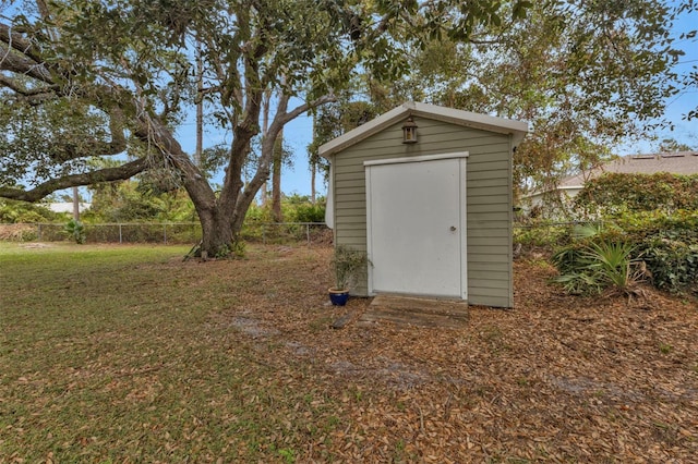 view of outdoor structure featuring a yard