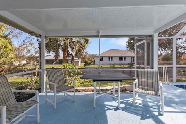 view of sunroom / solarium