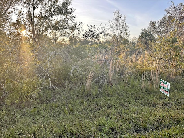 Listing photo 3 for 1031 Bismarck Rd, Punta Gorda FL 33983