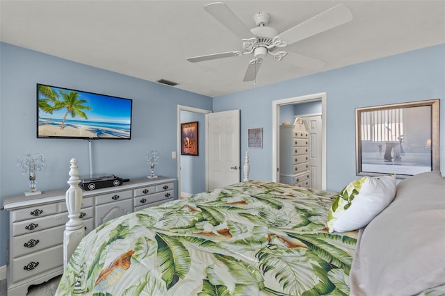 bedroom featuring ceiling fan