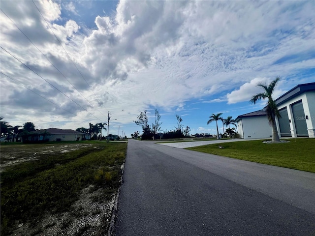 Listing photo 2 for 4308 NW 28th St, Cape Coral FL 33993