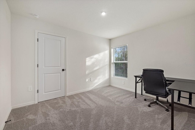 office area with carpet