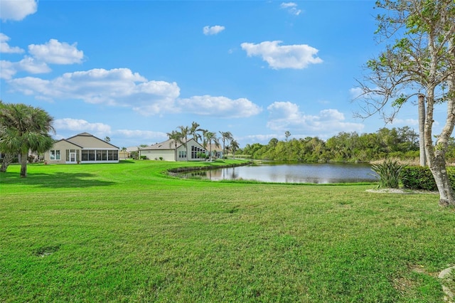 view of yard featuring a water view