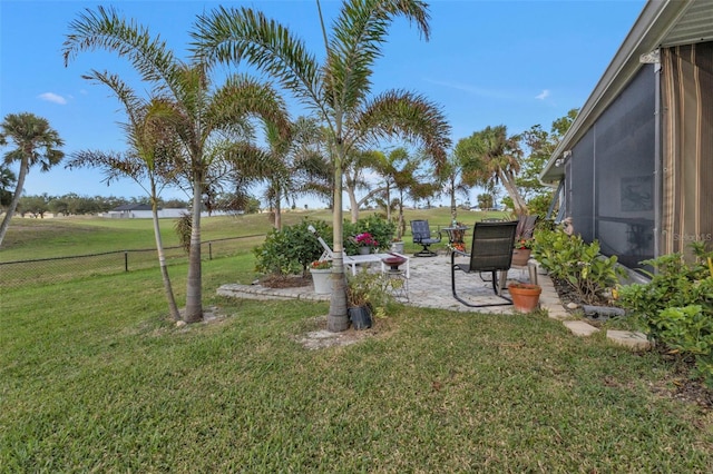 view of yard featuring a patio area