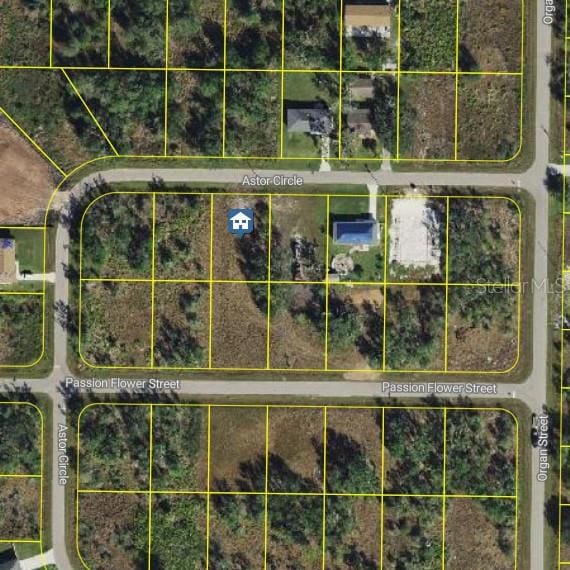 Listing photo 3 for 200 Astor Cir, Punta Gorda FL 33982