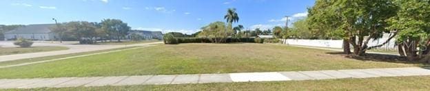 Listing photo 2 for 1517 Mcgregor St, Punta Gorda FL 33950