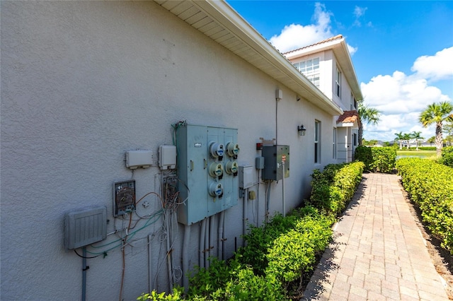 view of home's exterior