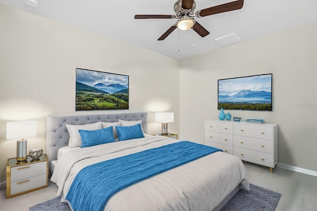 bedroom with ceiling fan