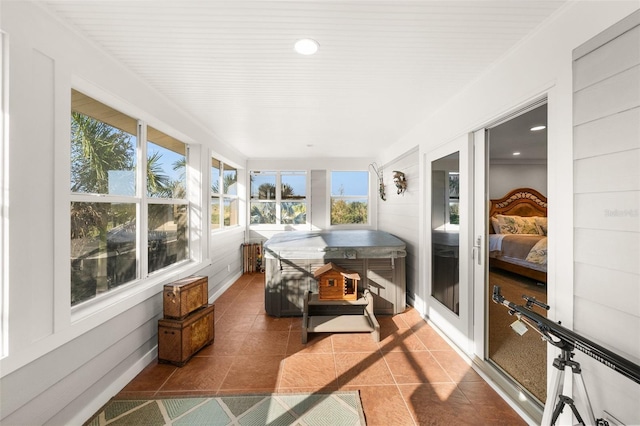 view of sunroom / solarium