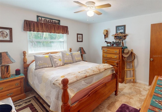 bedroom with ceiling fan