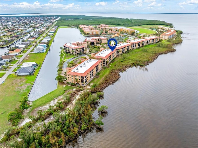 bird's eye view featuring a water view