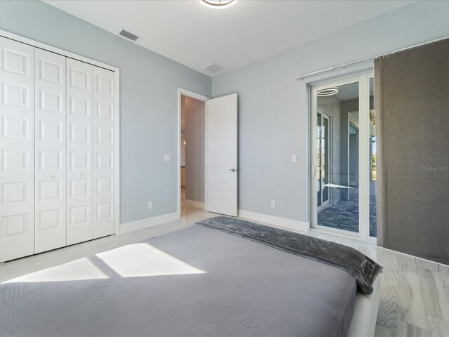 bedroom with a closet