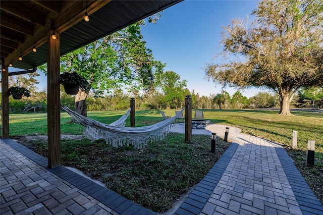 1010 Robinhood Dr, Punta Gorda, FL 33982 - view of grassy yard