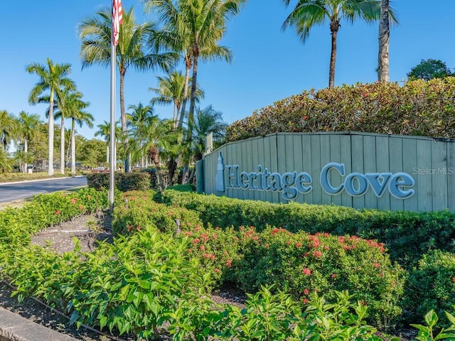 view of community / neighborhood sign