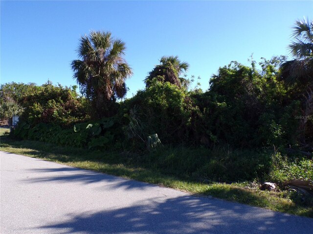 641 Norwood St NW, Port Charlotte, FL 33952 - photo 5