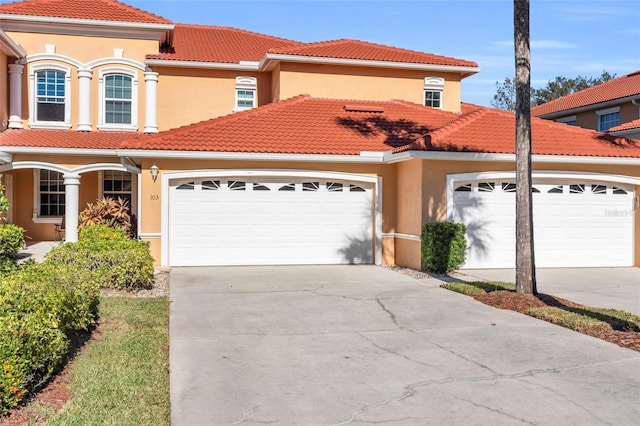 view of mediterranean / spanish-style home