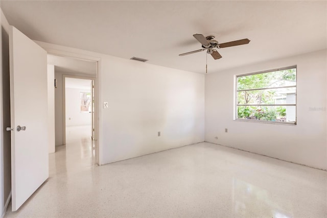 empty room with ceiling fan