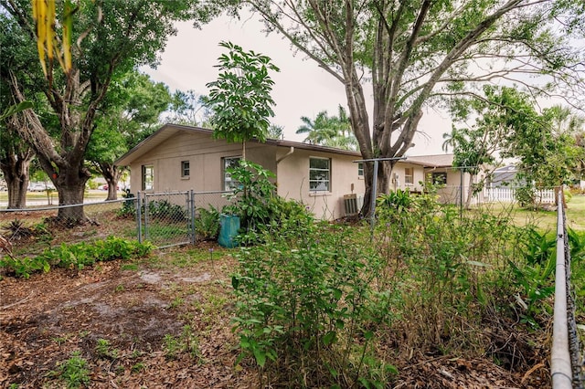 view of home's exterior