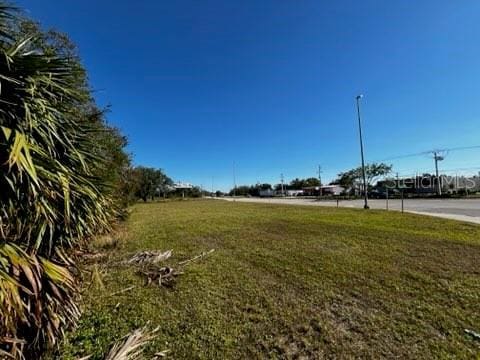 Listing photo 2 for 1427 Lander Pl, Punta Gorda FL 33982