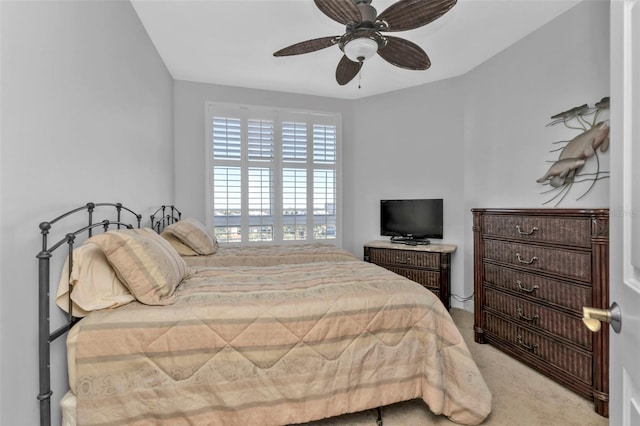 bedroom with carpet flooring and ceiling fan