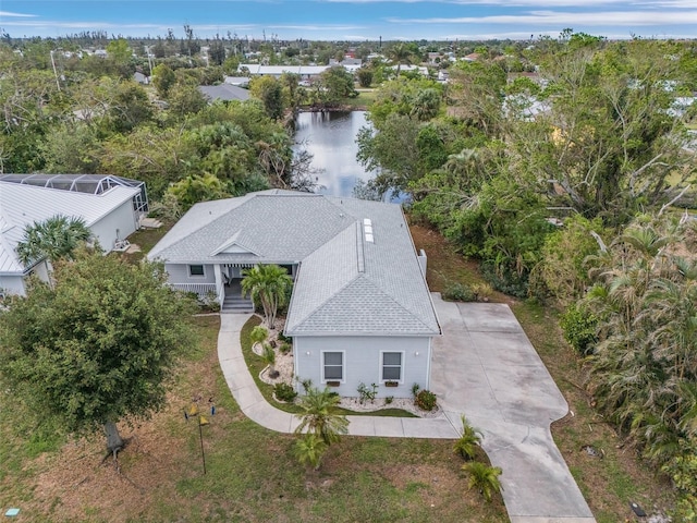 bird's eye view with a water view