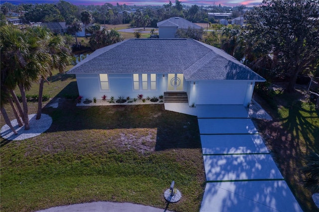 view of aerial view at dusk